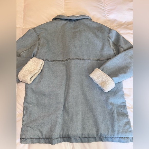 Ashley Vintage Charm Sherpa Lined Denim Jacket - Picture 8 of 8